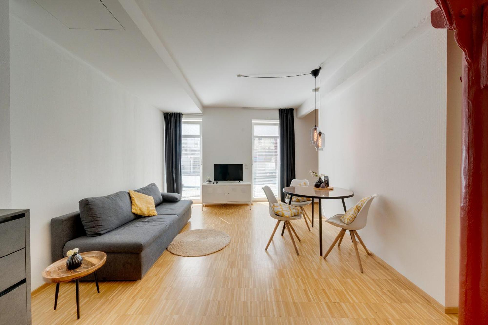 ☆Design Apartment Zentral☆200M Vom Marktplatz☆Ruhige Altstadtlage☆ Reutlingen Dış mekan fotoğraf