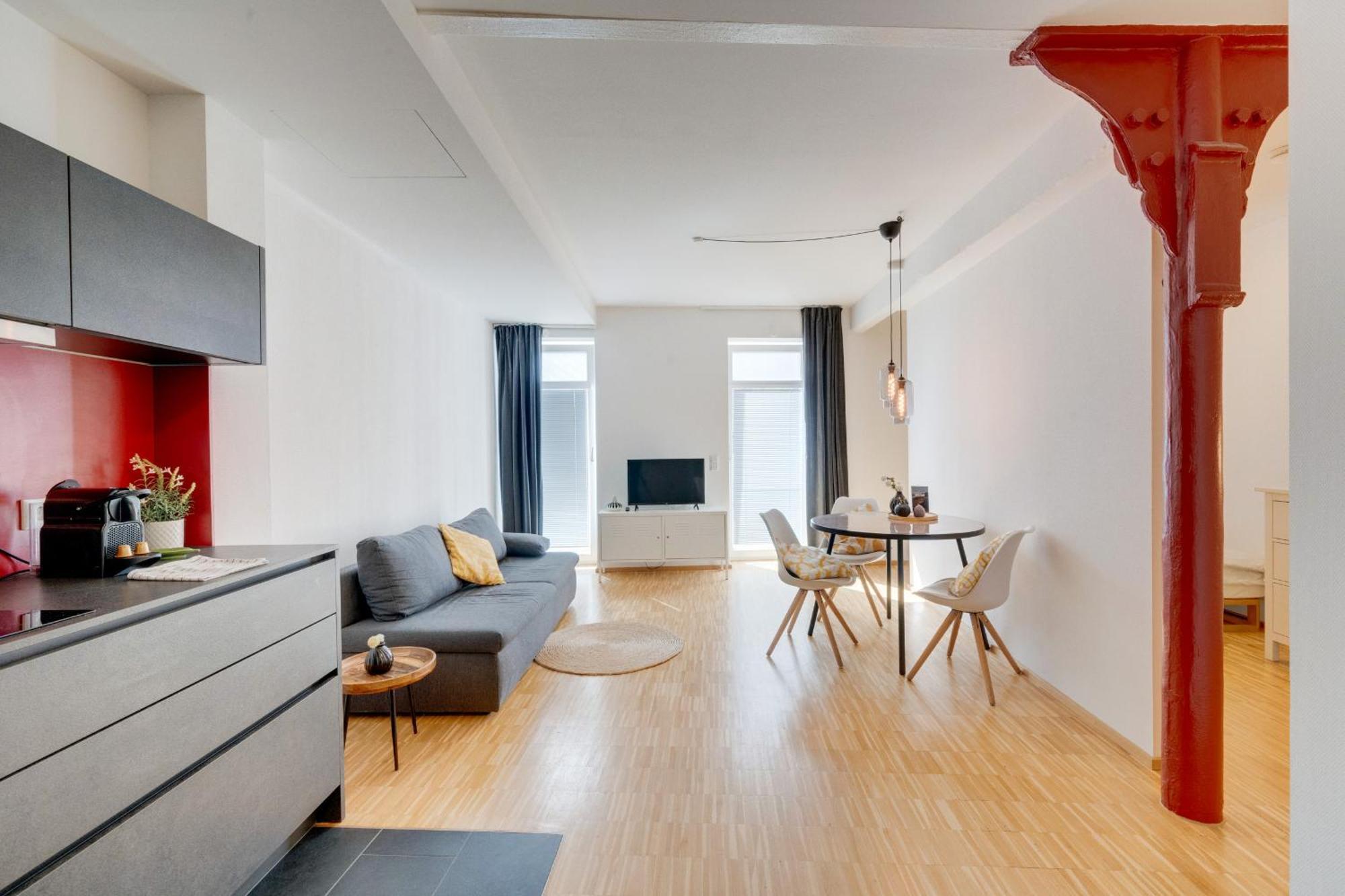☆Design Apartment Zentral☆200M Vom Marktplatz☆Ruhige Altstadtlage☆ Reutlingen Dış mekan fotoğraf